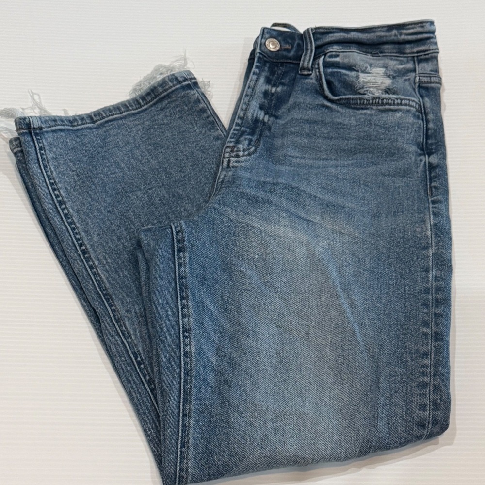 Vervet Blue High Rise Distressed Straight Leg Jeans Raw Hem Medium Wash 29